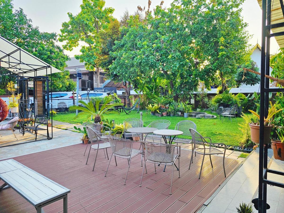 Sherloft Home & Hostel Chiang Mai Bagian luar foto